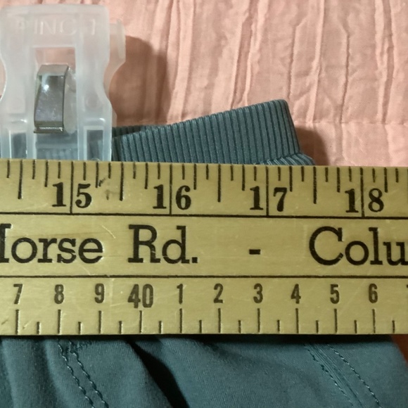 Rachael Zoe XL ladies jog ankle or shorter pants with pockets, olive - Picture 8 of 9